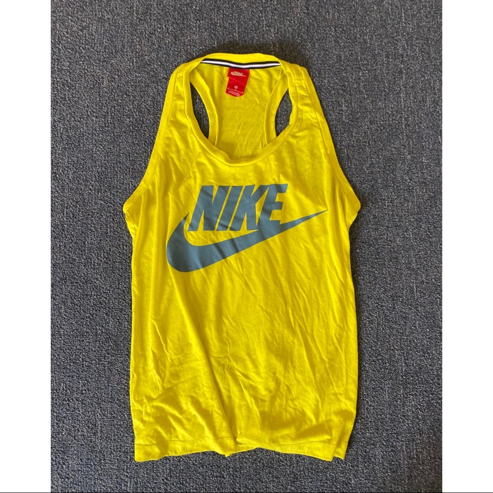 Nike tank